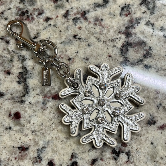 Coach Snowflake Key Fob Bag Charm NWOT - Picture 1 of 6